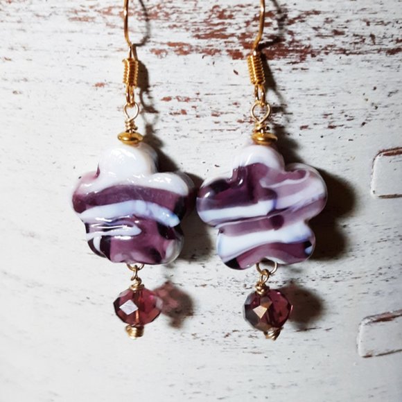NatureLoversJewelry Jewelry - Lovely Raspberry Lampwork + Crystal Earrings